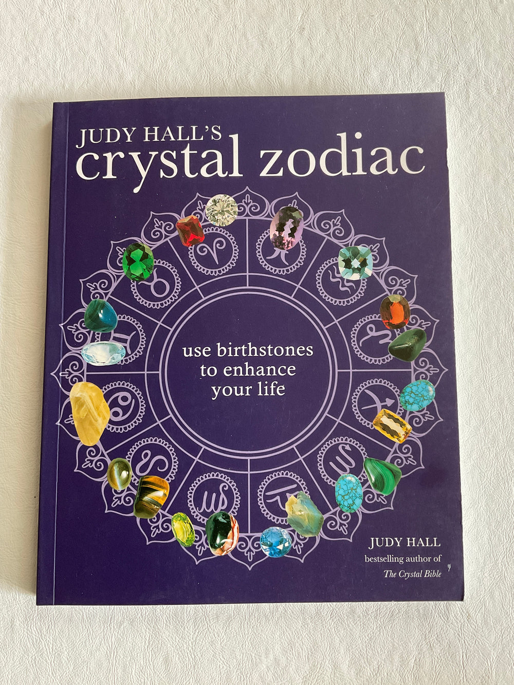 Crystal zodiac by Judy hall