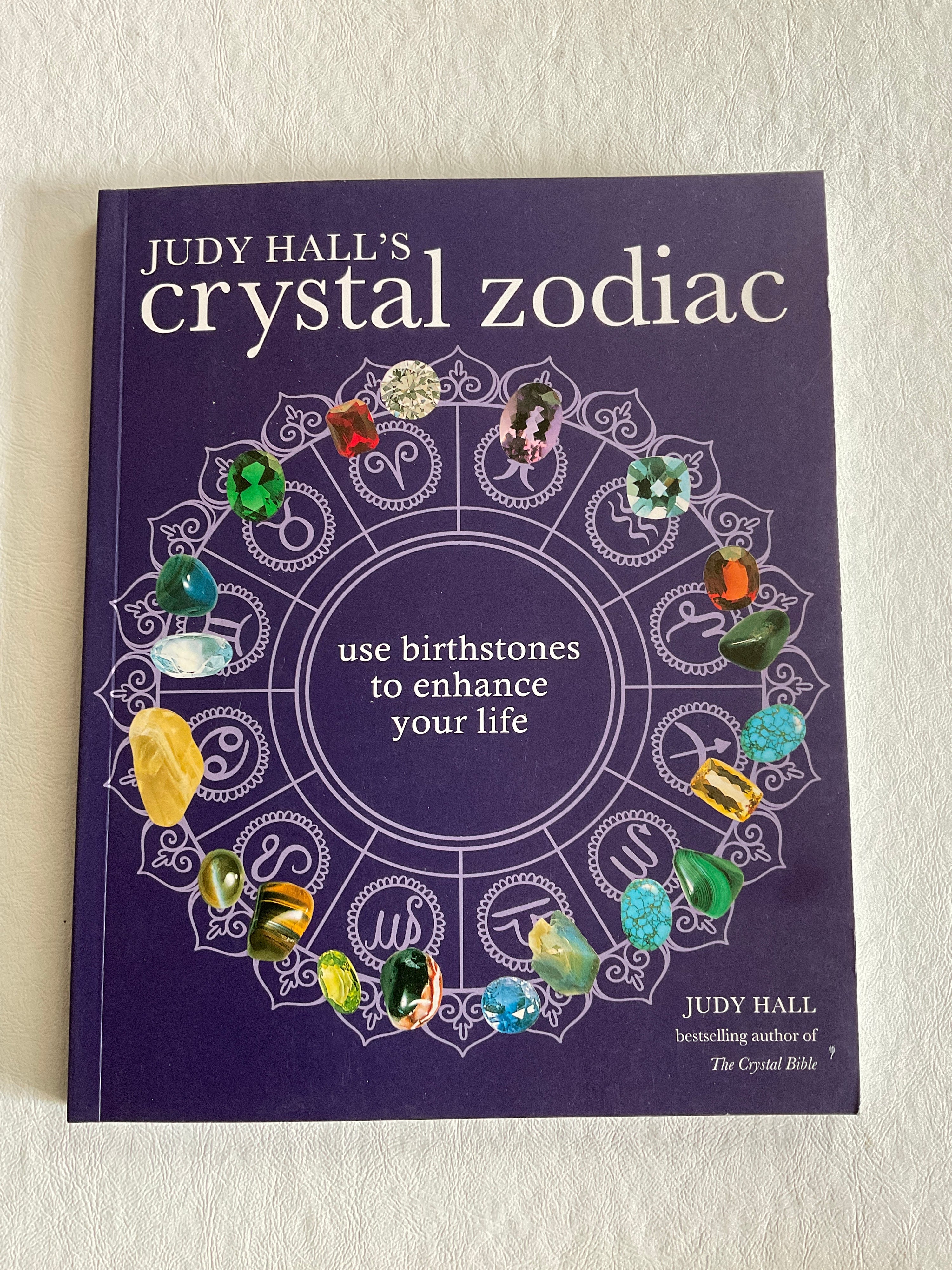 Crystal zodiac by Judy hall