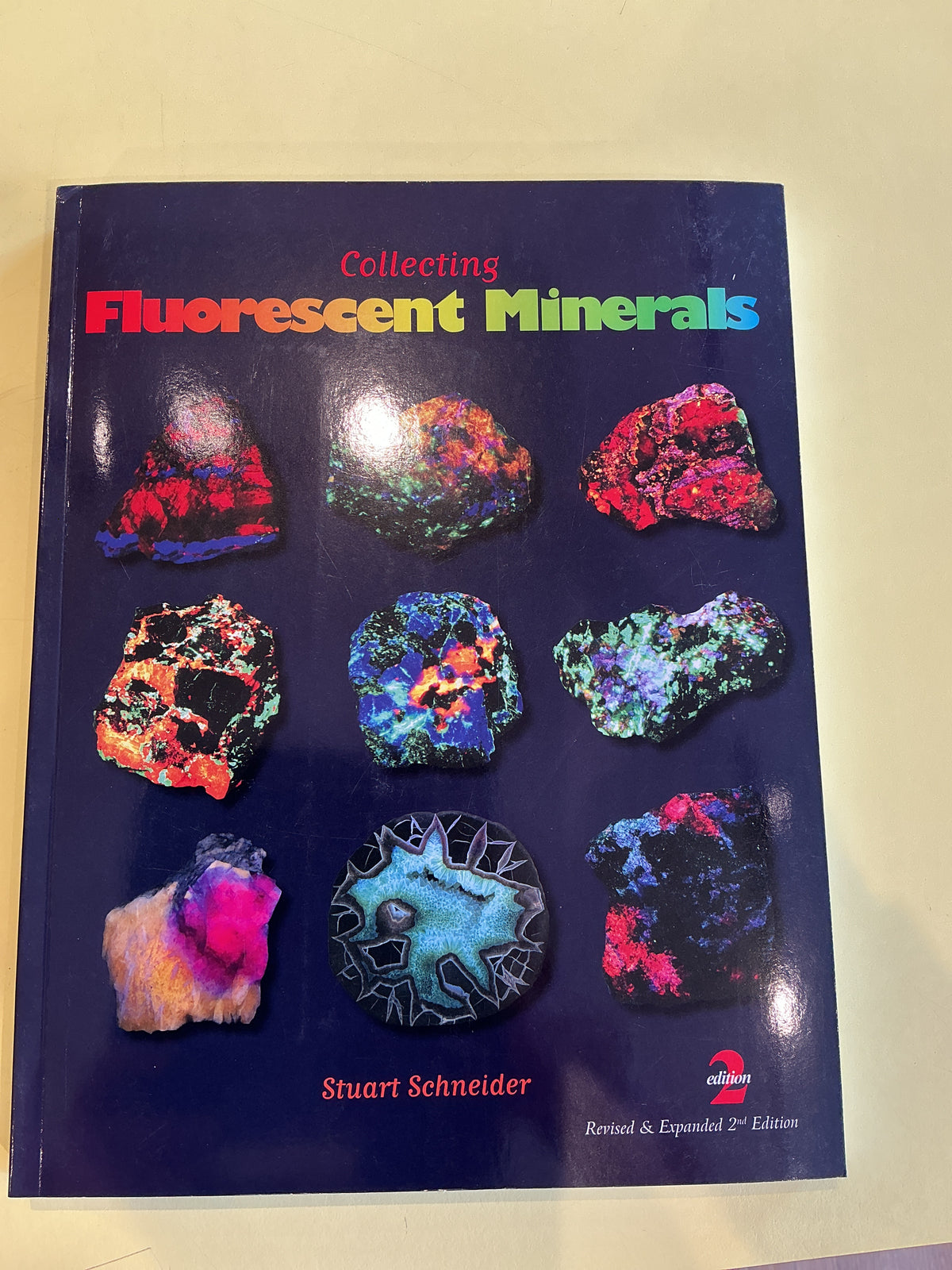 Collecting Fluorescent Minerals
