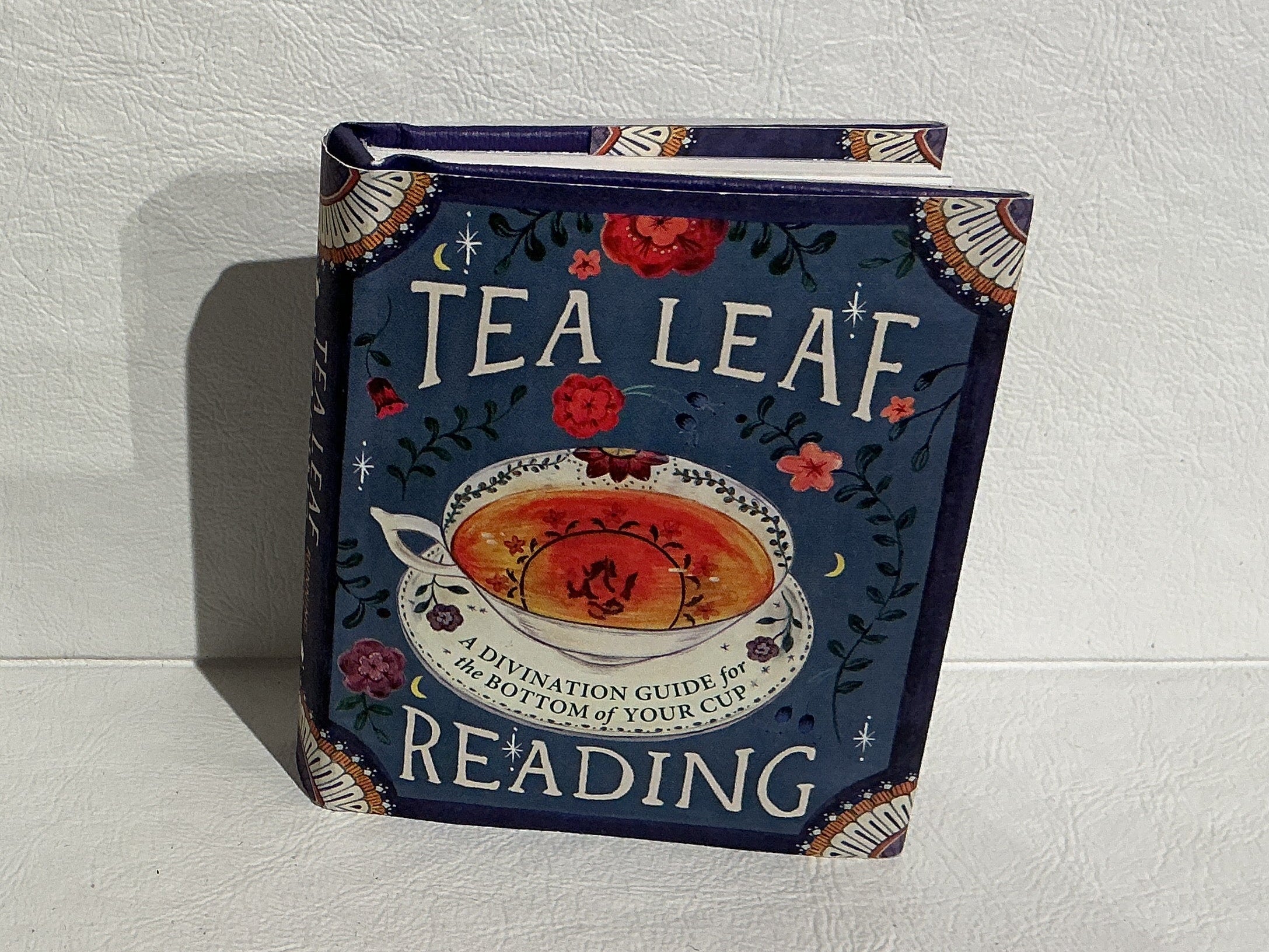 Mini Tea Leaf Reading Book