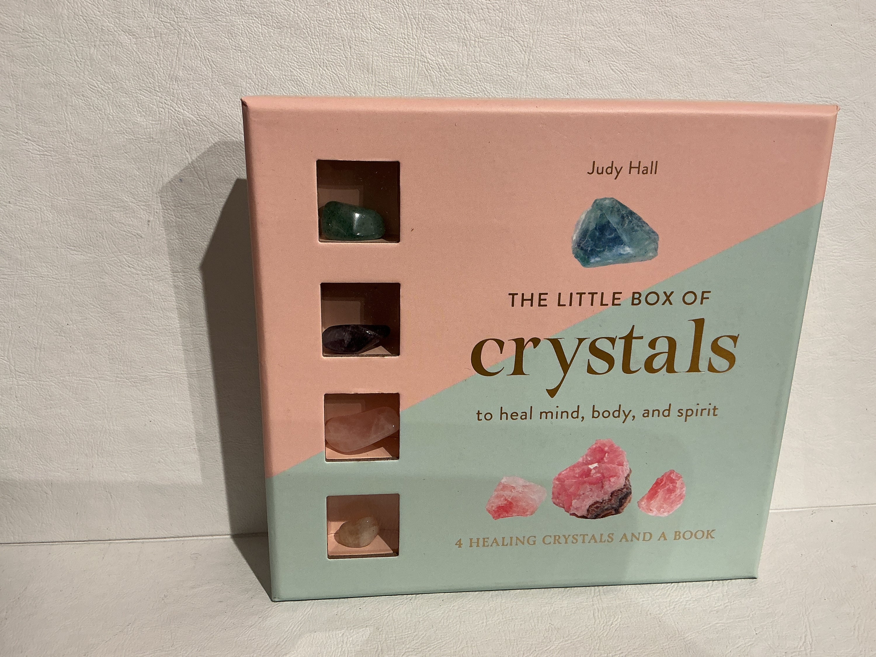 The Little Book of Crystals Judy Hall