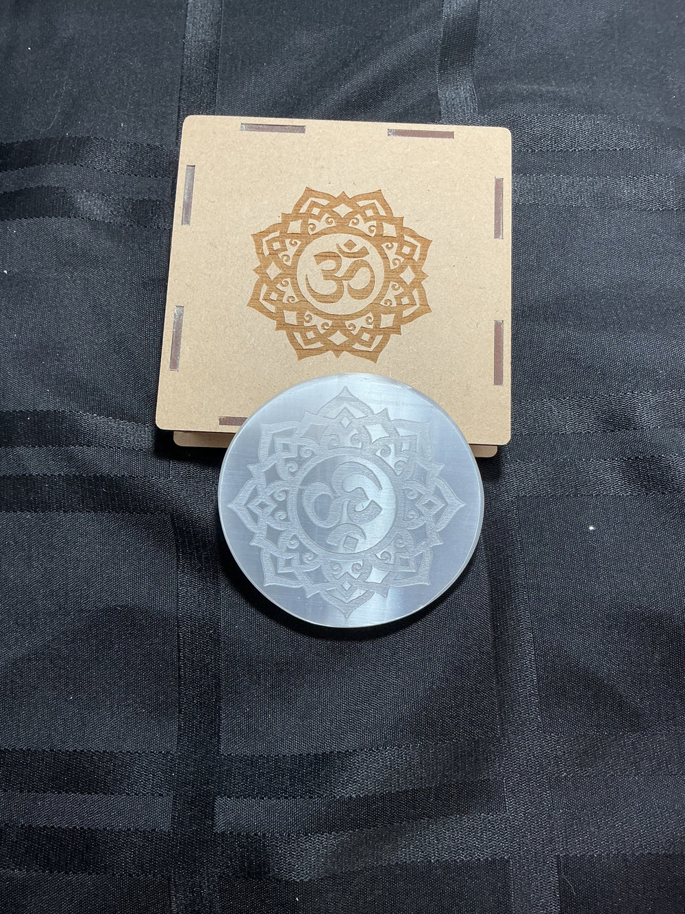 Selenite Charging plate