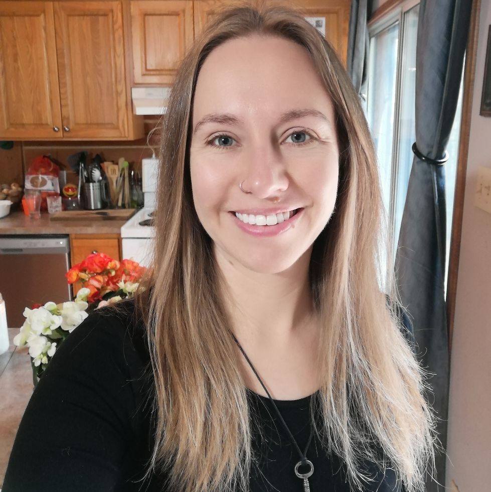Mini INTUITIVE ORACLE READING, AXIATONAL ALIGNMENT, CHAKRA BALANCING, REIKI, OR HYNOBREATHWORK with Candice Horton